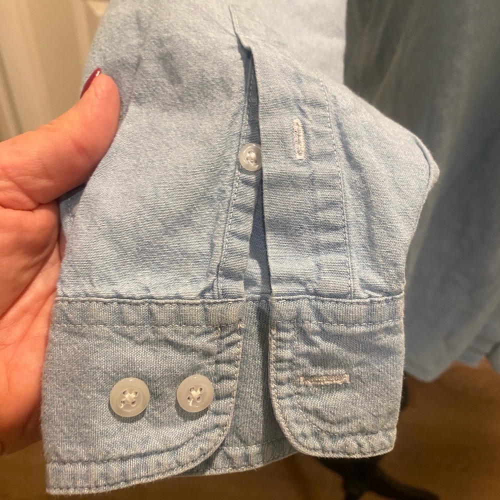 Disney Winnie the Pooh Tigger Eeyore Women’s Denim Button Down Size M/L - Picture 8 of 15